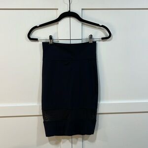 Pencil skirt- black mesh
